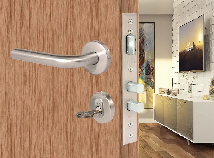 CERRADURAS CON MANILLA